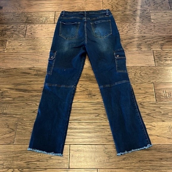 Blue Turtle High Rise Denim Cargo Size 13 - Picture 2 of 16